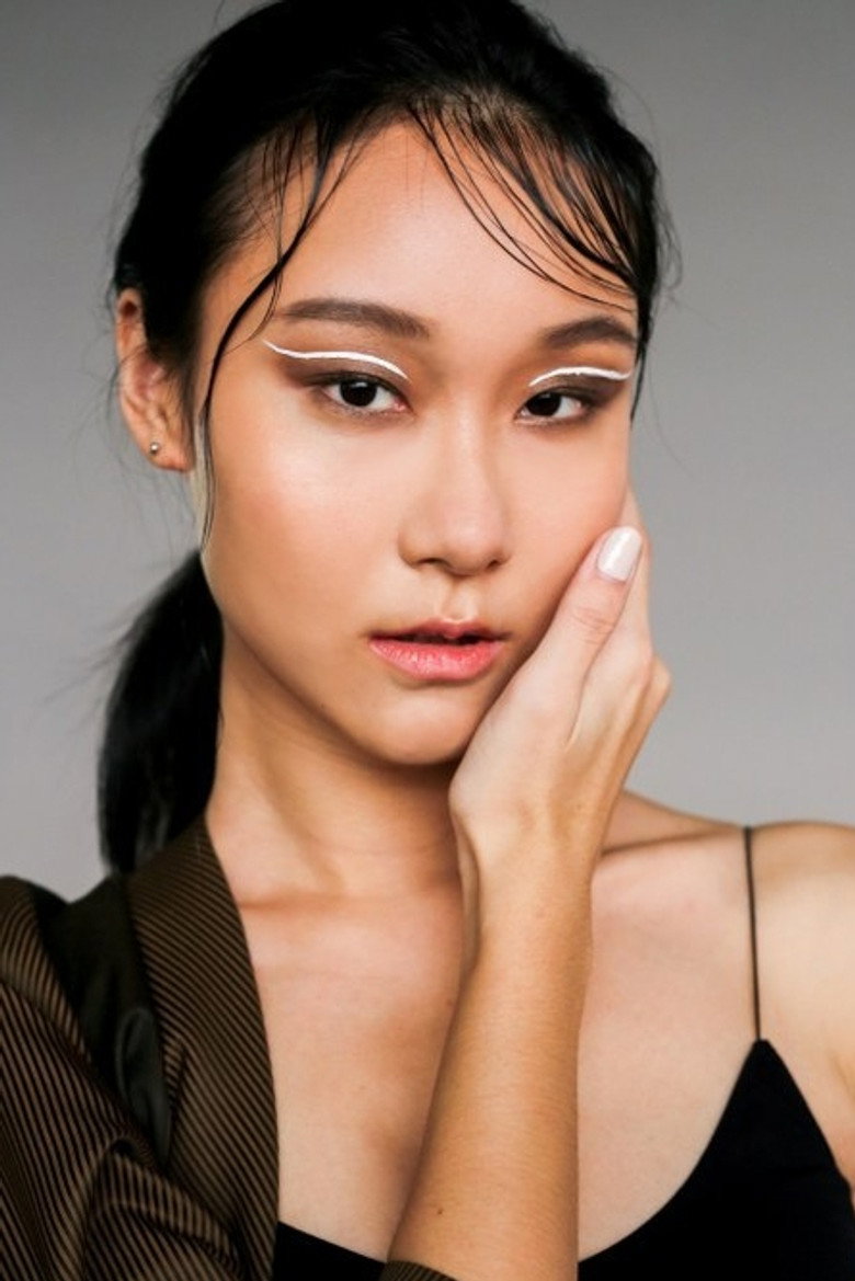 Yi Han Si portrait