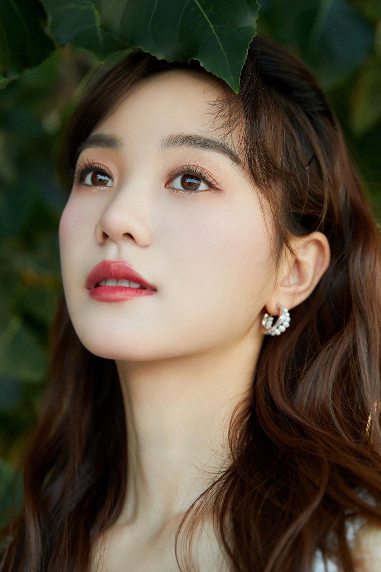 Hu Yixuan photo