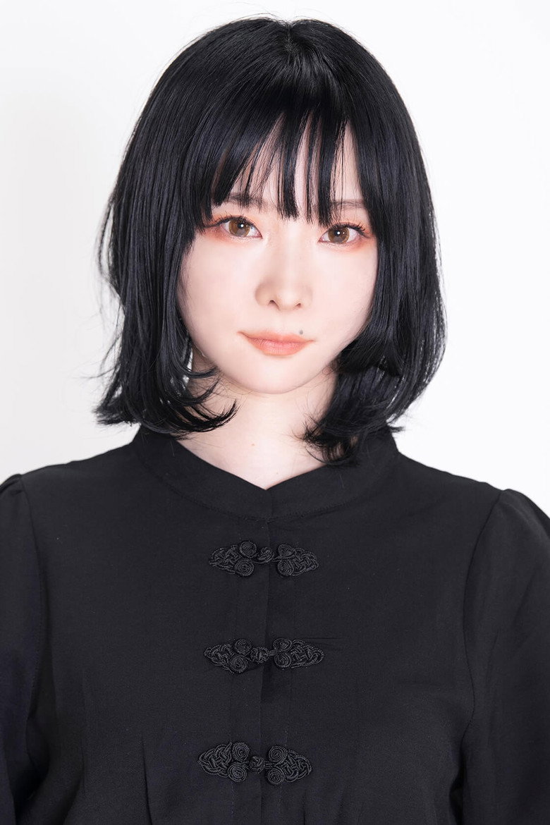 Arisa Tokunou portrait