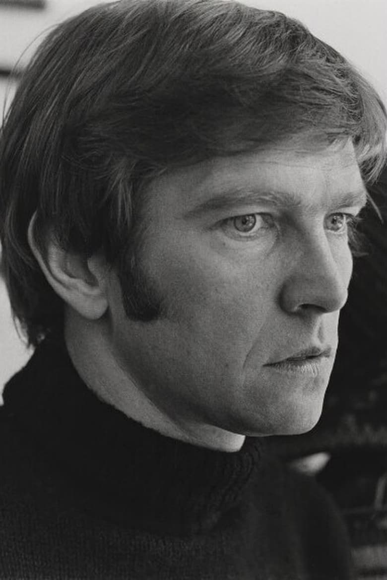 Tom Courtenay headshot