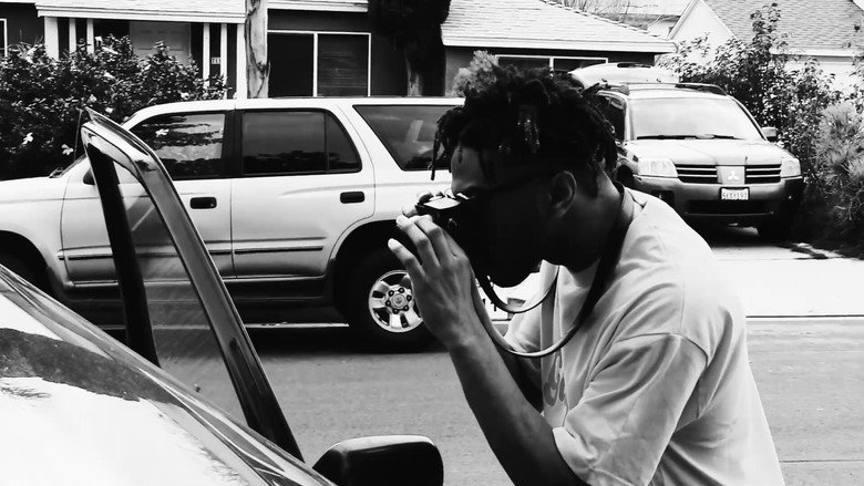 Image d'arrière-plan 10 du film The Longest Summer in America