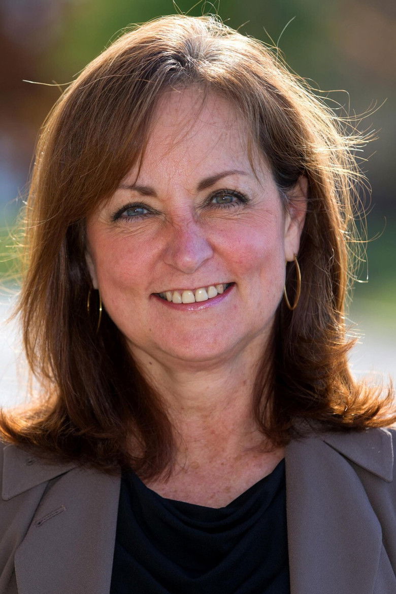 Jackie Calmes portrait image