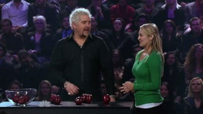 Still image for Minute to Win It season 1 episode 1: Pilot