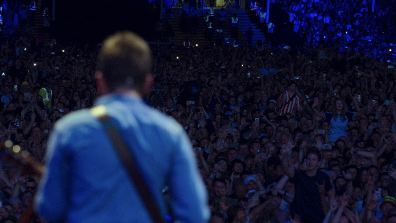 Oasis: Don't Look Back in Anger backdrop 39