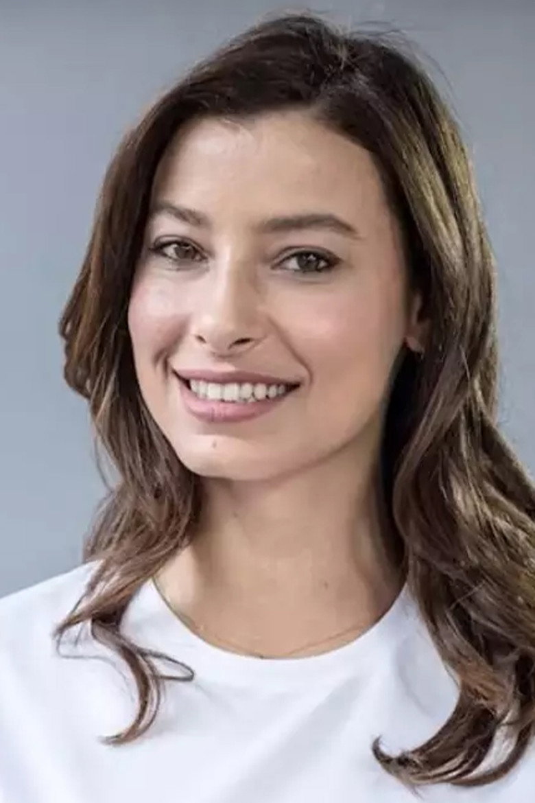 Müjde Uzman photo 6