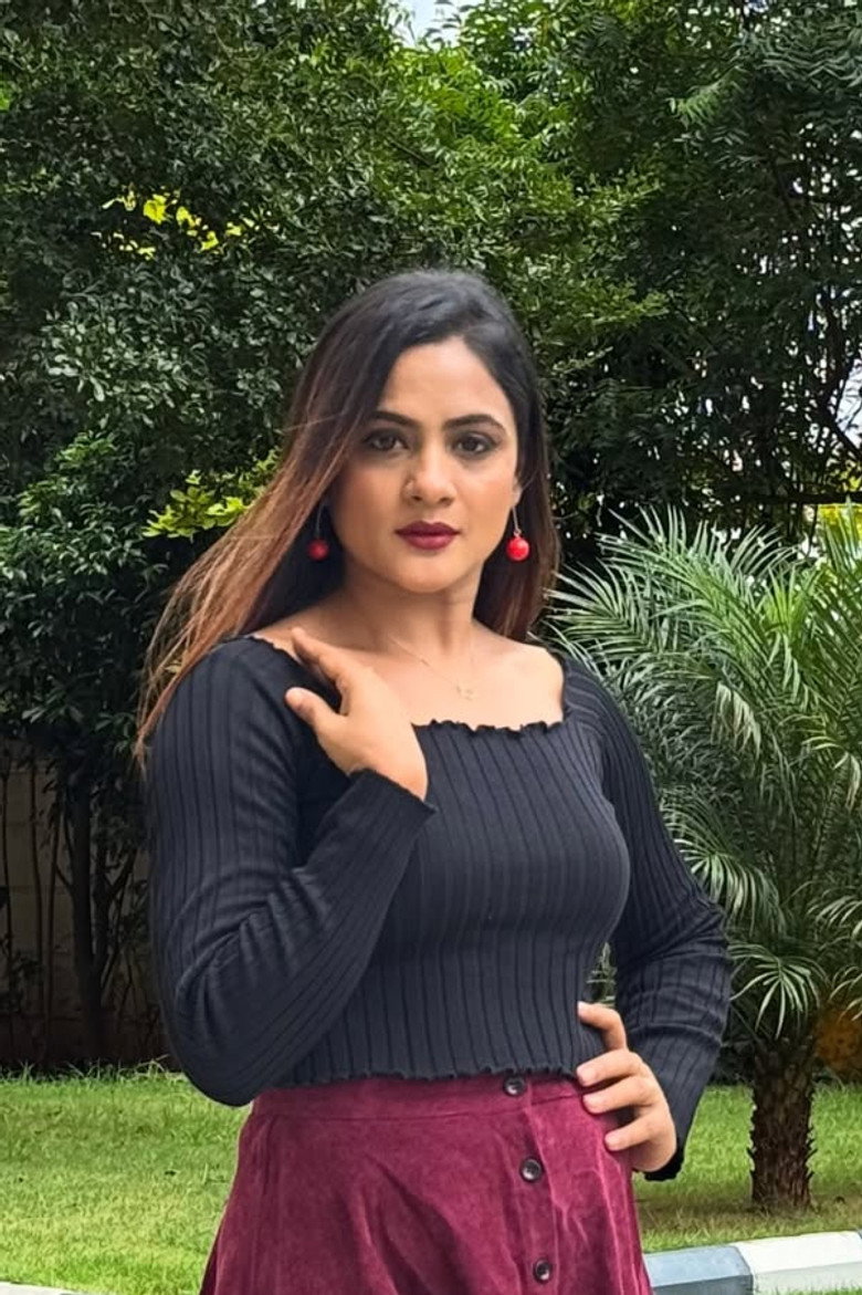 Elli Padhi photo 2