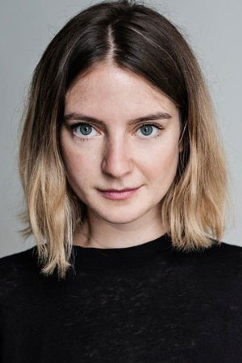 Lydia Larson portrait image