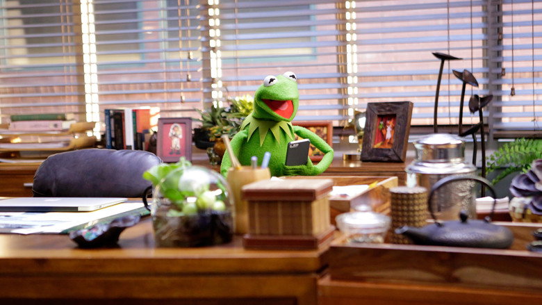Still from The Muppets - Season 1 Episode 3
