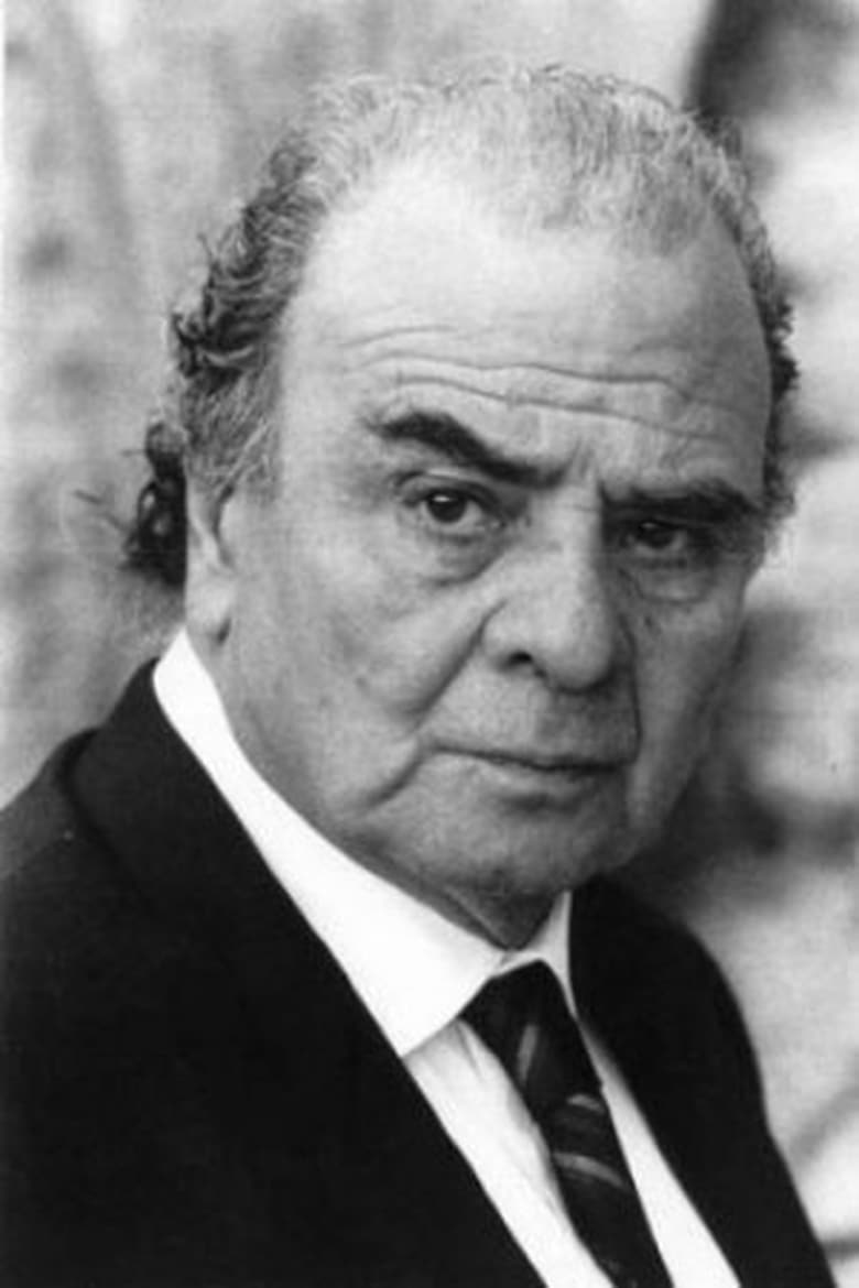 Massimo Sarchielli headshot