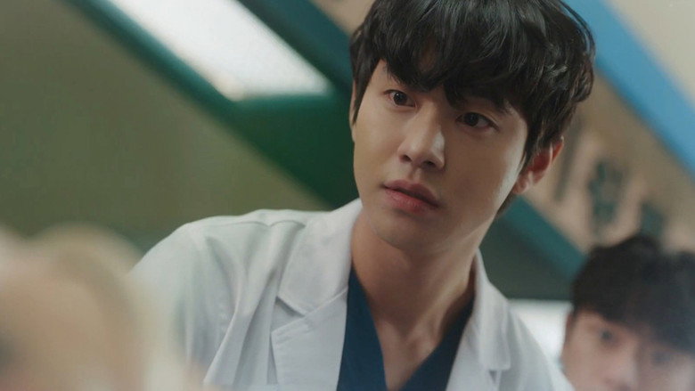 Still from 낭만닥터 김사부 - Season 3 Episode 3