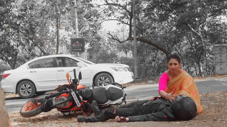 Abhir and Vidya's road accident