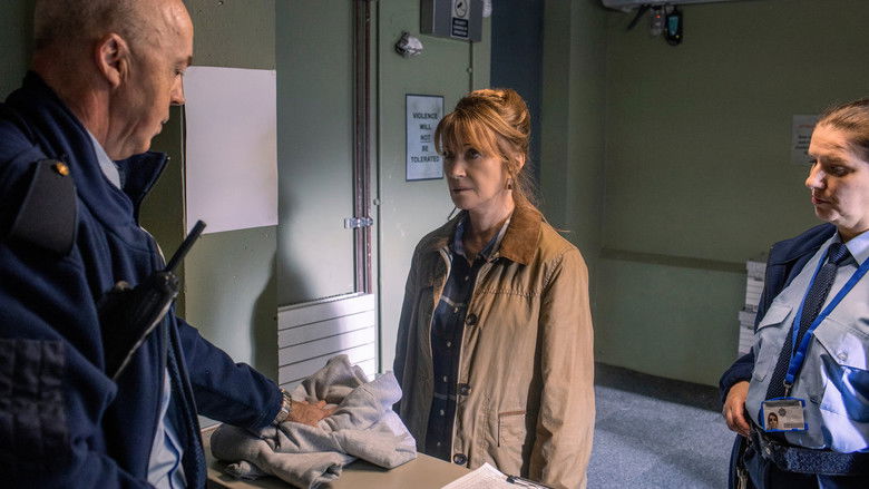 Watch Harry Wild Season 1 Episode 5 - A Corpse In My Soup Online free