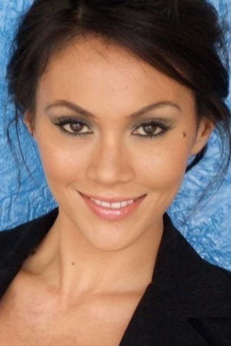 Jennifer Kairis photo 3