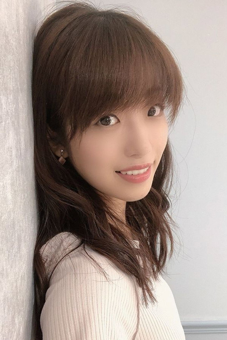 Maho Tomita photo 4
