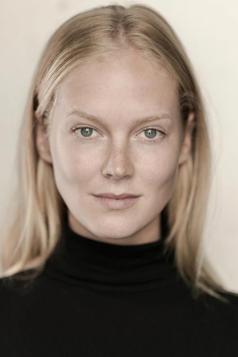 Rosy McEwen photo