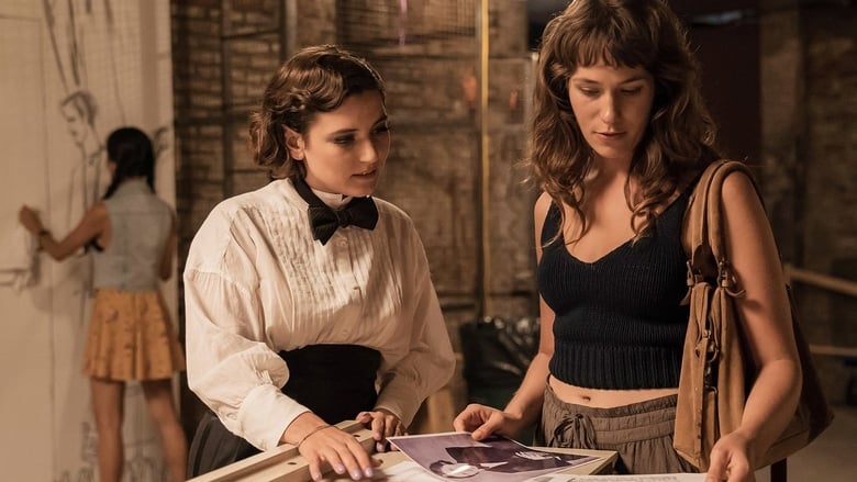 Mozart in the Jungle S03E06 — Symphony of Red Tape episode still