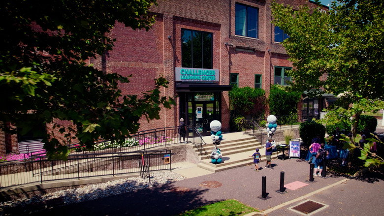 Imatge de Mission: Inspire - The Challenger Center Story