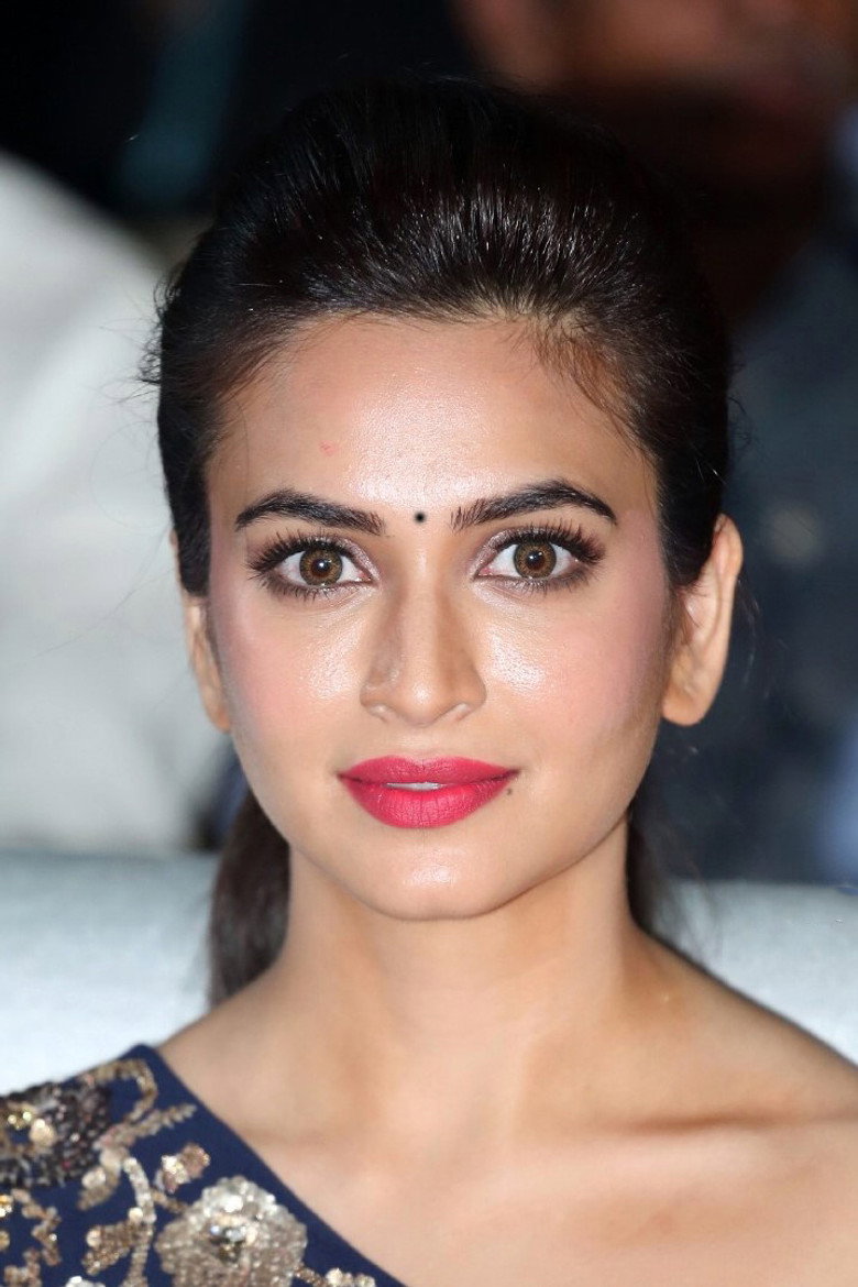 Kriti Kharbanda photo 5