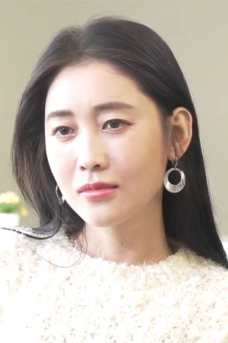 Lee Ah-in photo