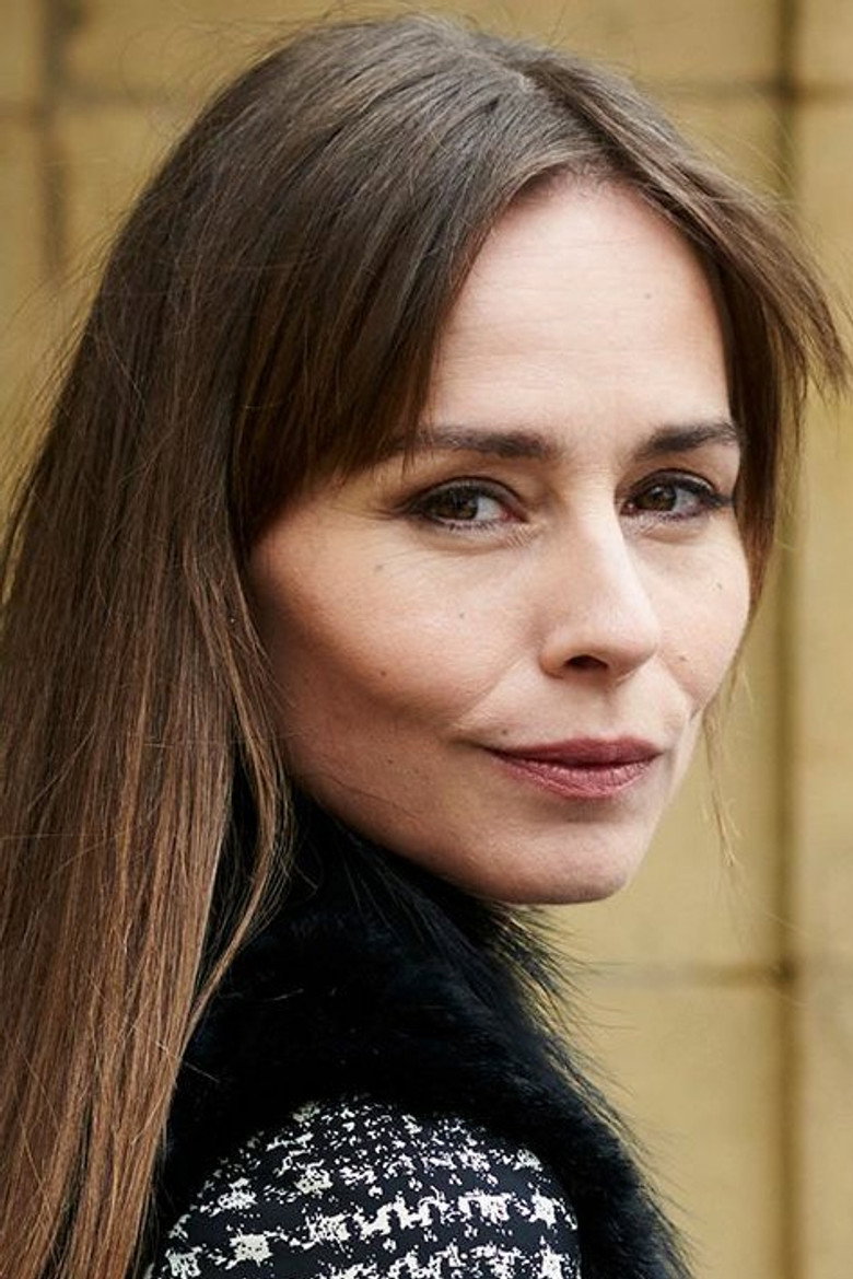 Tara Fitzgerald photo 2