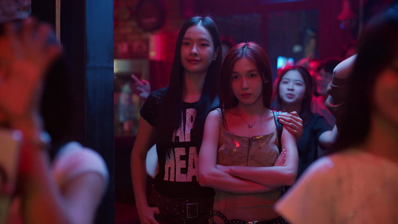 Still from Girl Rules - Season 1 Episode 5