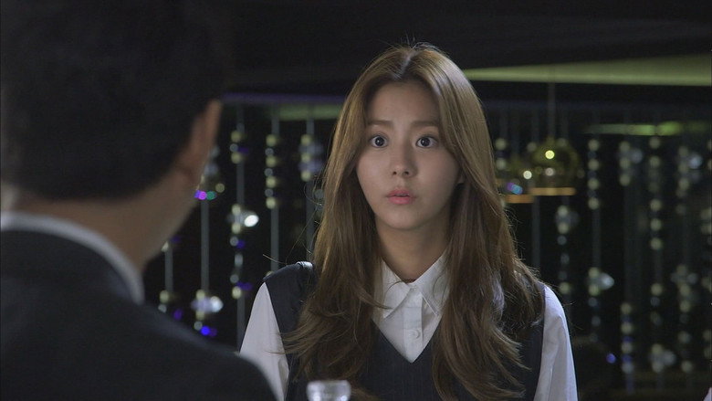 Still from High Society - Season 1 Episode 7