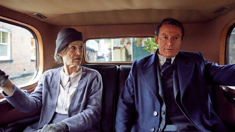 Still from Archie: The Man Who Became Cary Grant - ซีซัน 1 ตอน 3