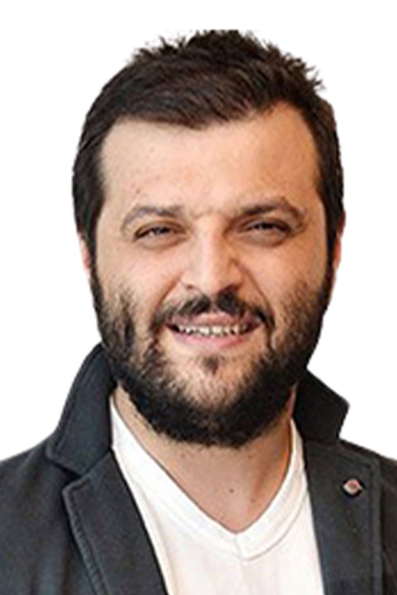 Candaş Tolga Işık portrait
