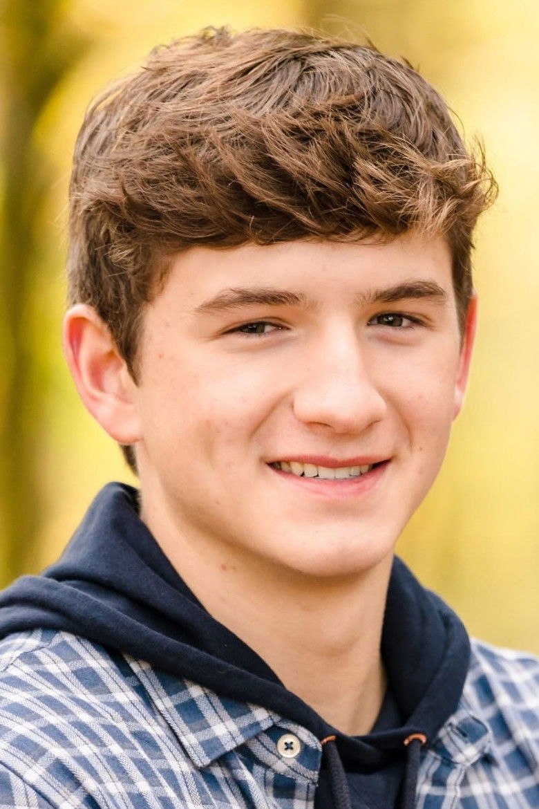 Ethan Chapin portrait image