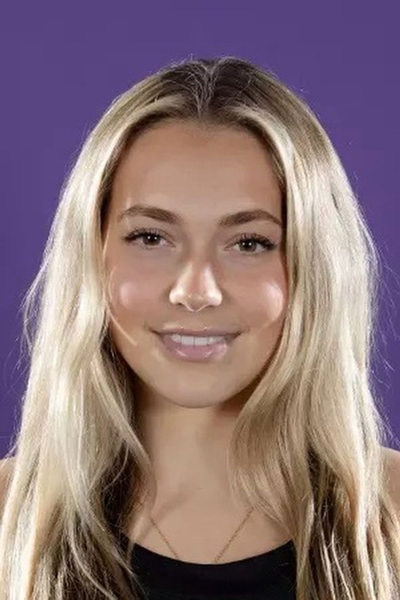 Jasmine Saunders portrait image