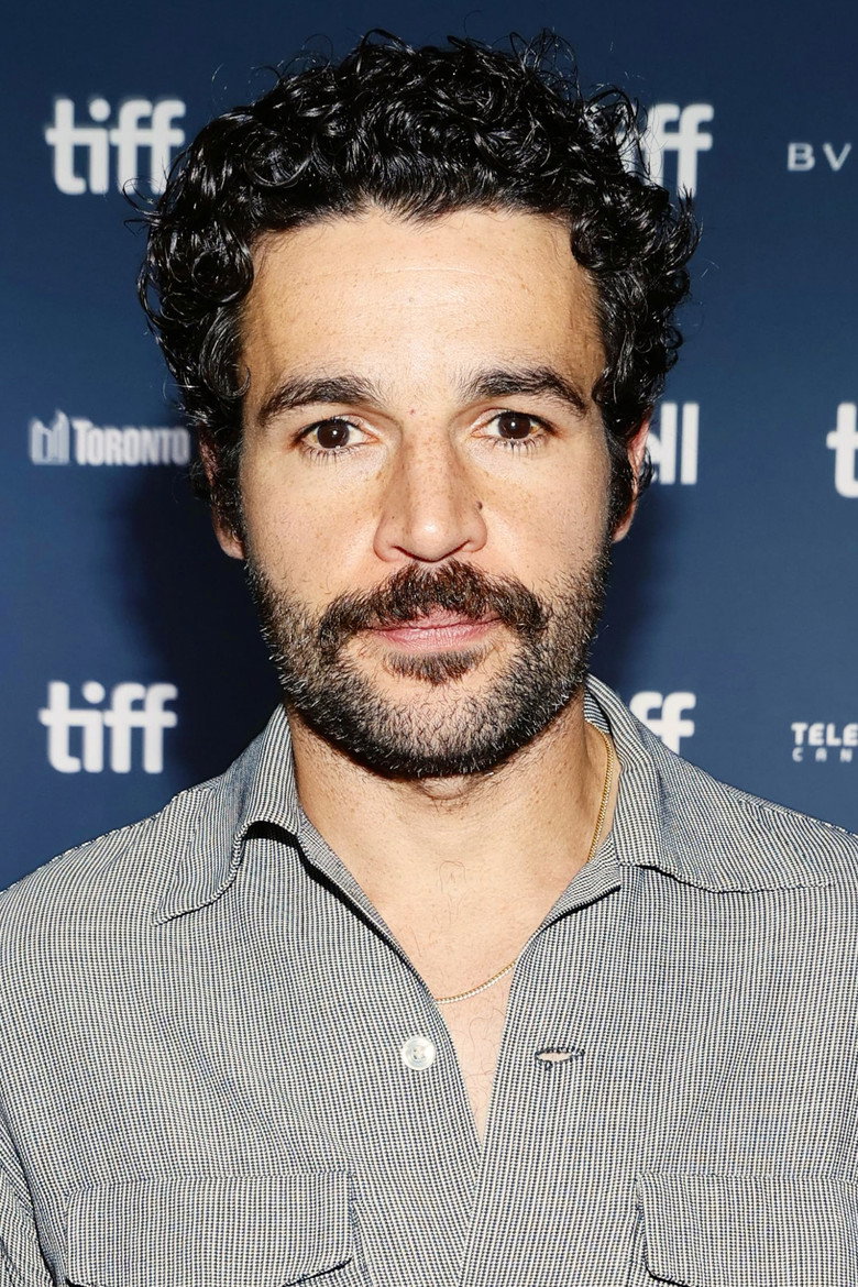 Christopher Abbott photo 5