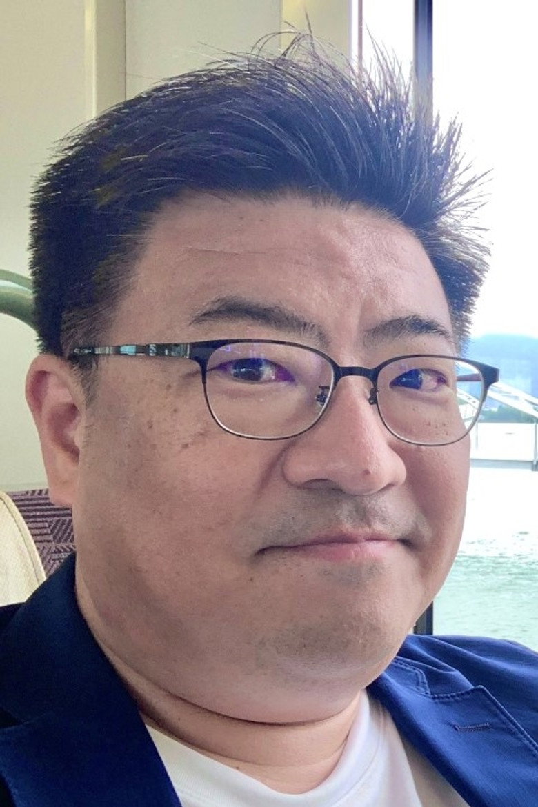 Takayuki Betsui portrait