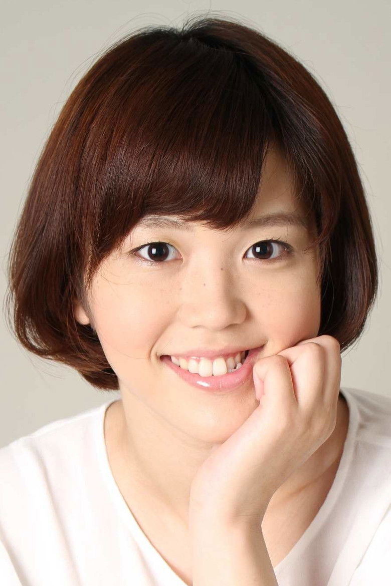 Madoka Kuwata portrait image