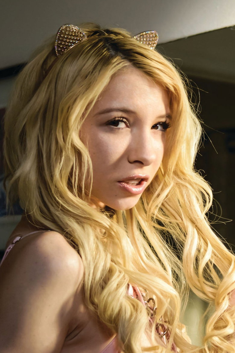Kenzie Reeves photo 4