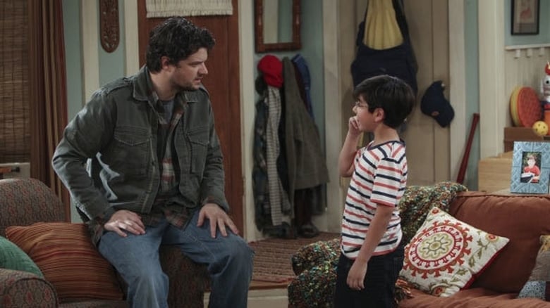 Mom S01E18 — Sonograms and Tube Tops episode still