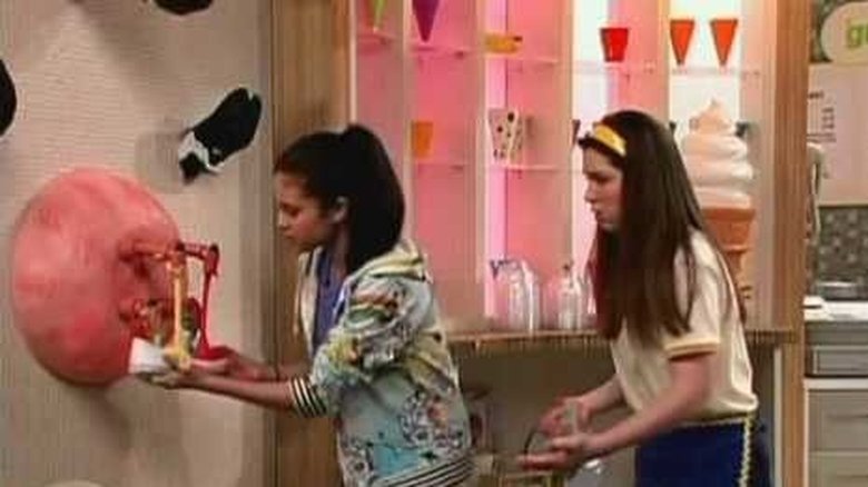 Les Sorciers De Waverly Place Saison 1 Streaming