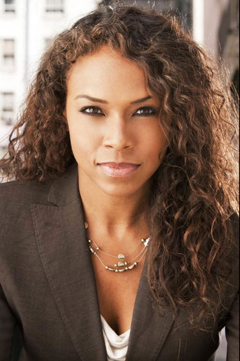 Gillian Iliana Waters portrait image