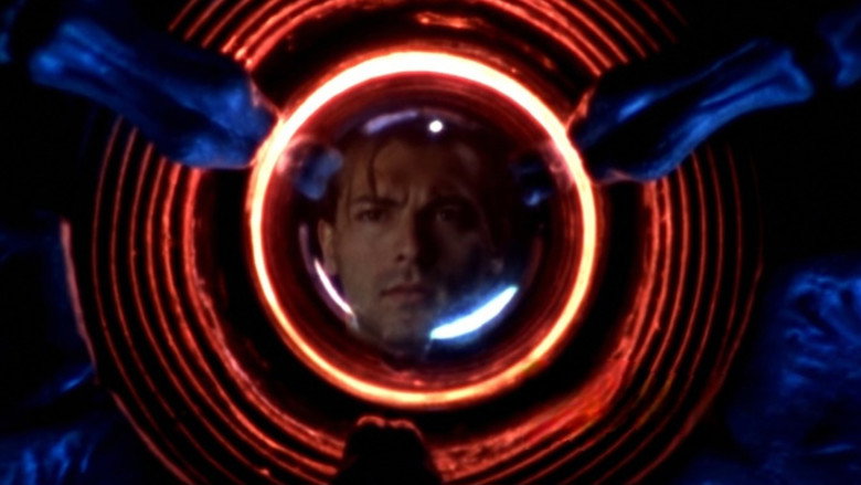 Image d'arrière-plan 12 du film Guyver, la sentinelle de l'ombre