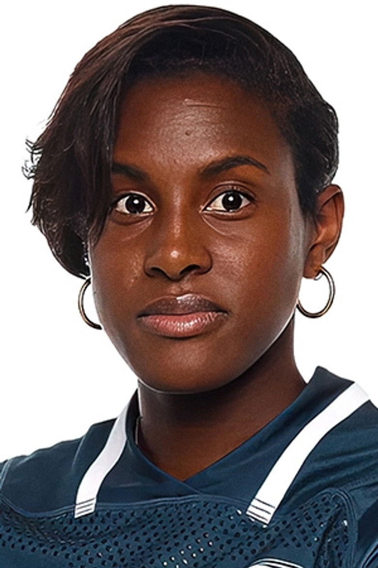 Naya Tapper portrait image