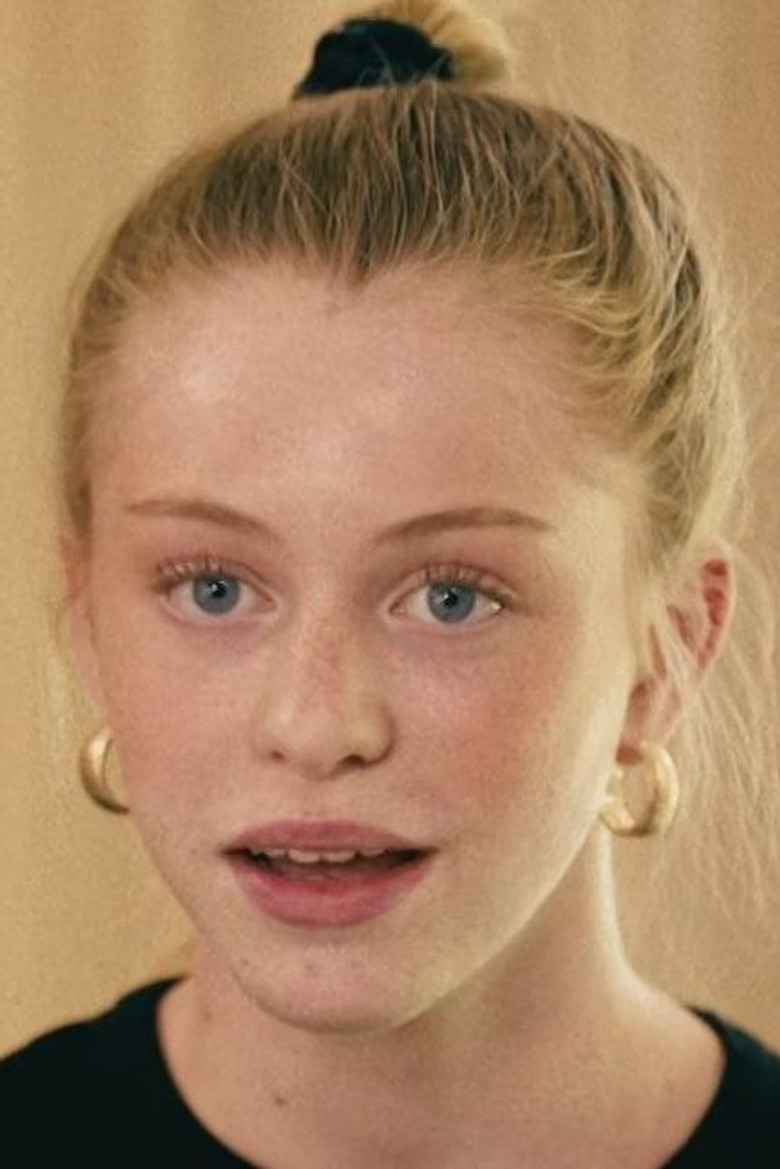 Lova Kling portrait