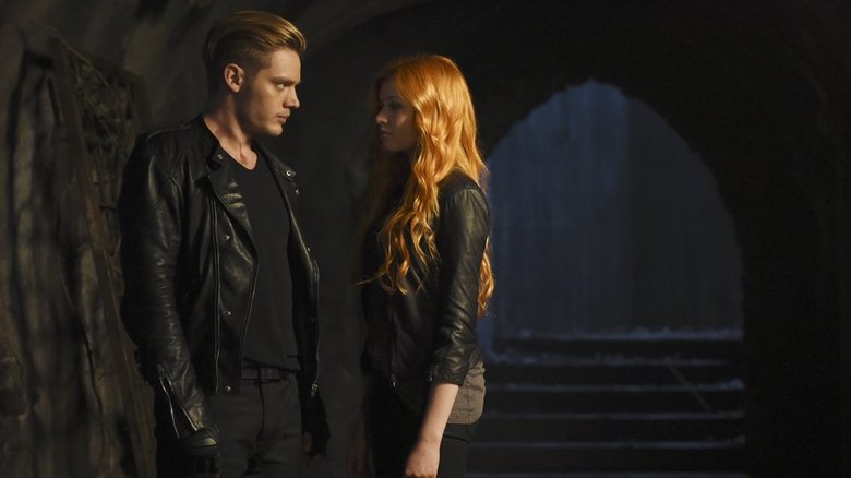 Shadowhunters Saison 1 Streaming Vf Série Shadowhunters : The Mortal Instruments Saison 1 épisode 2 en