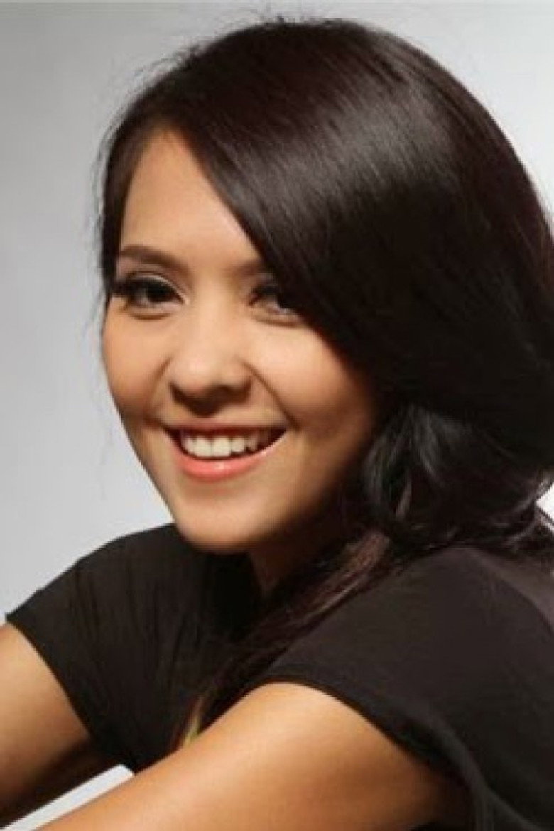Lala Karmela photo 2