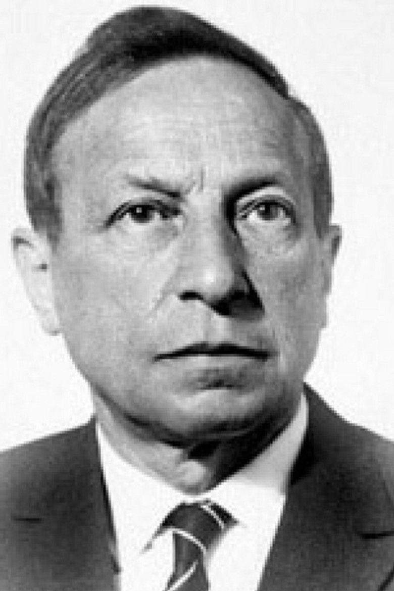 Veniamin Kaverin portrait image