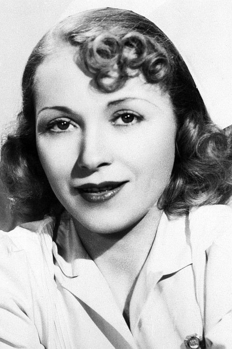 Bernadene Hayes photo 3
