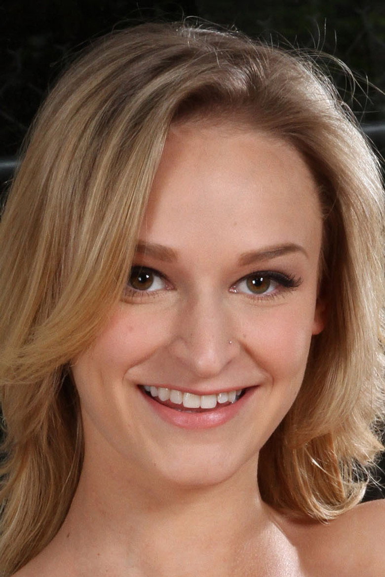 Emma Hix photo 3