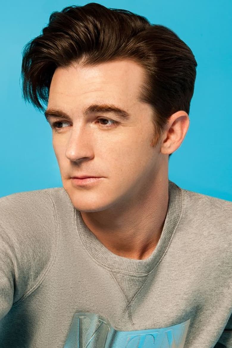 Drake Bell headshot