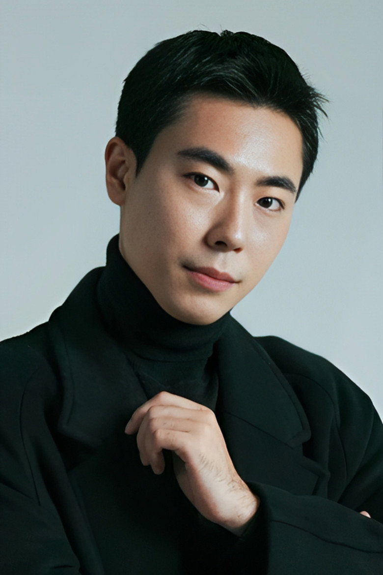 Gong Tae-hyeong portrait