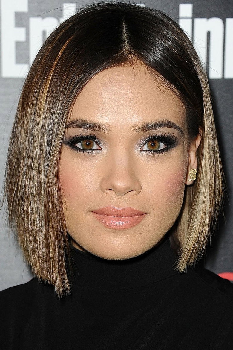 Nicole Gale Anderson photo 2
