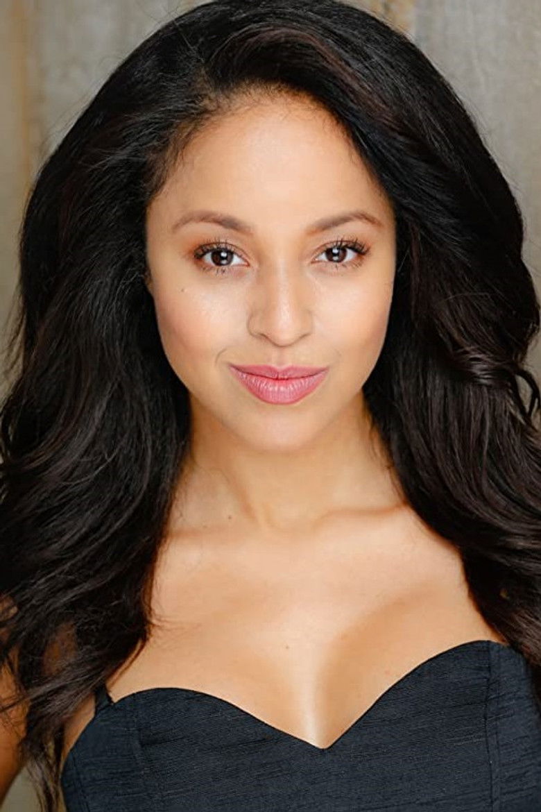 Michelly Farias portrait image