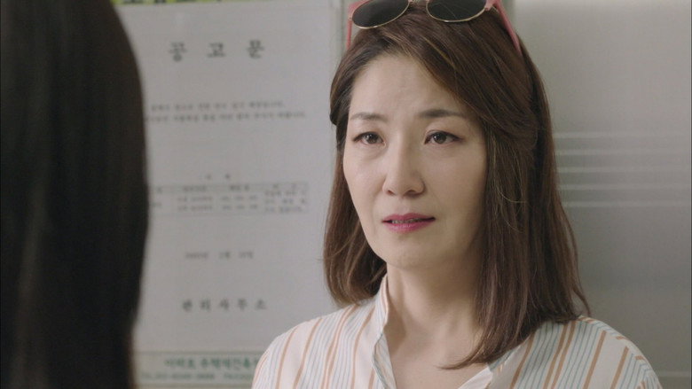 Still from Reunited Worlds - Season 1 Episode 3